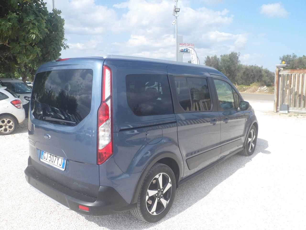 Ford Grand Tourneo Connect 5 posti autovettura