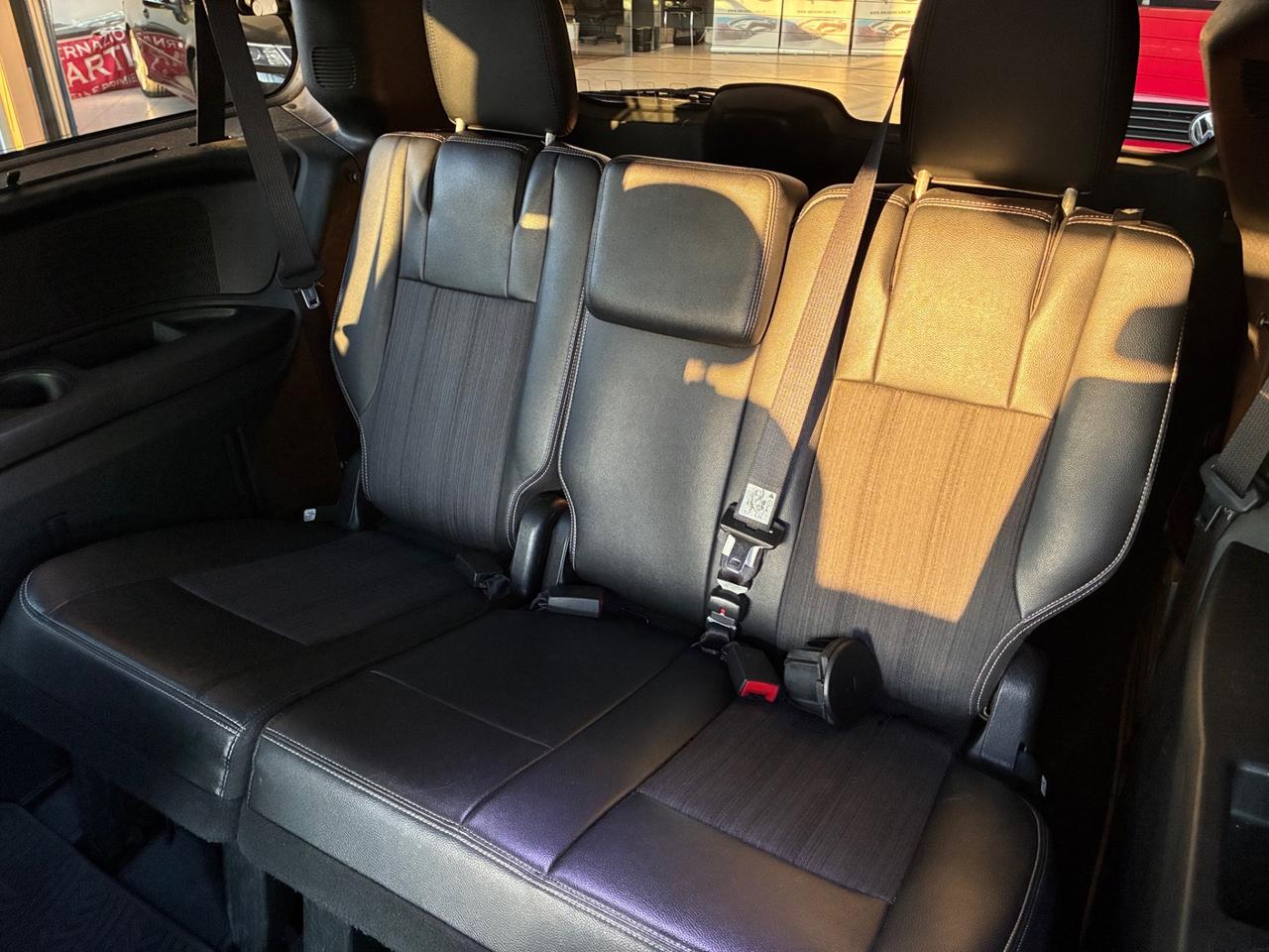 Lancia Voyager 2.8 Platinum 177 cv - 2015