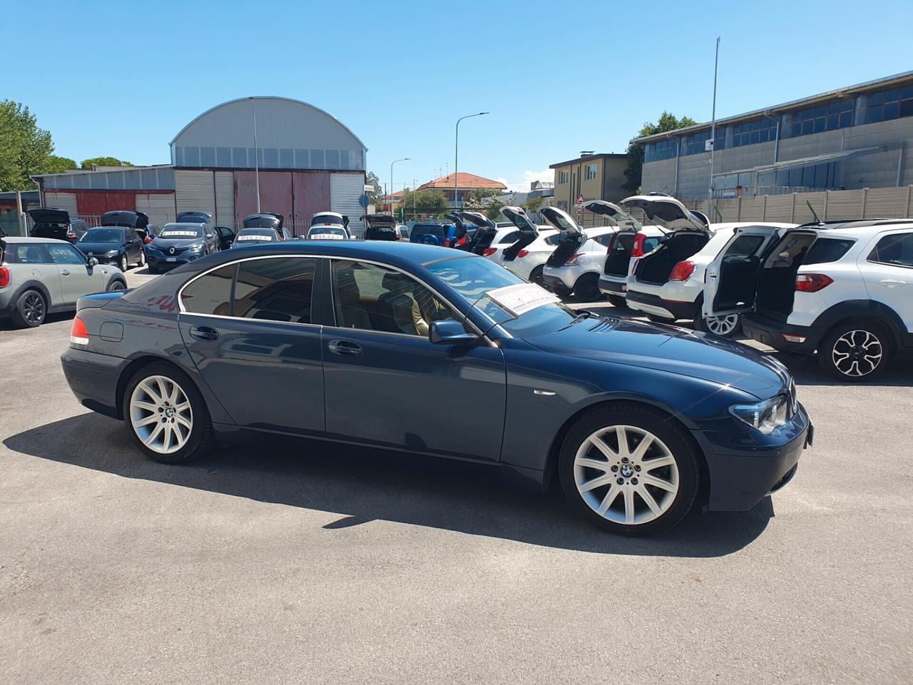 Bmw 735i 3.6v8 272cv benzina GPL ASI 2002