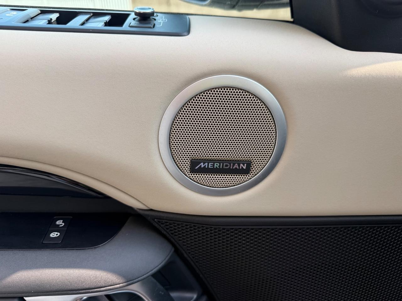 Land Rover Discovery 2.0 SD4 240 CV HSE