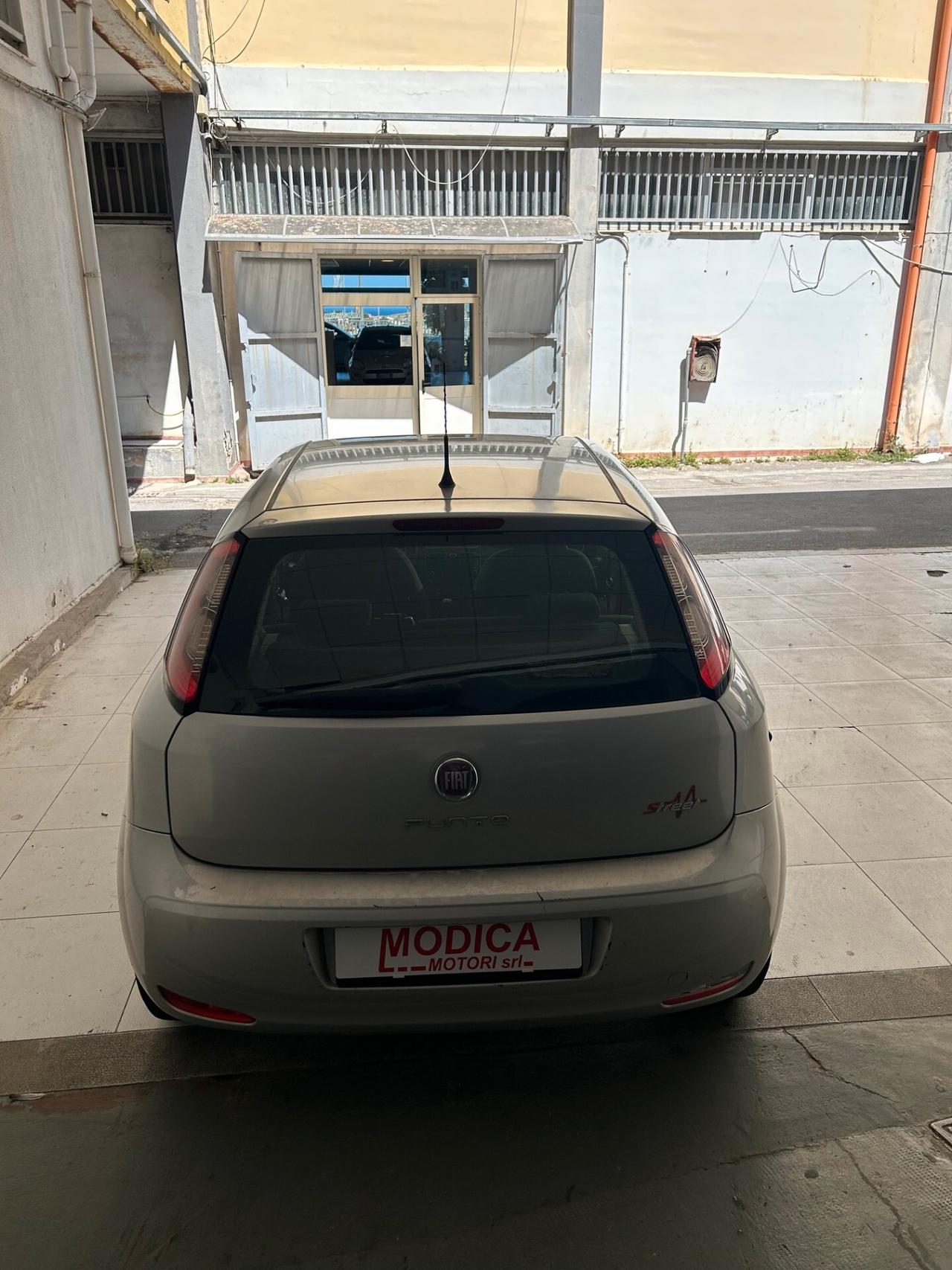 Fiat Punto 1.4 8V 5 porte GPL Street