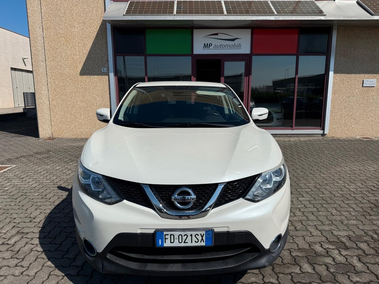 Nissan Qashqai 1.2 DIG-T Acenta, EURO6B,POCHI KM