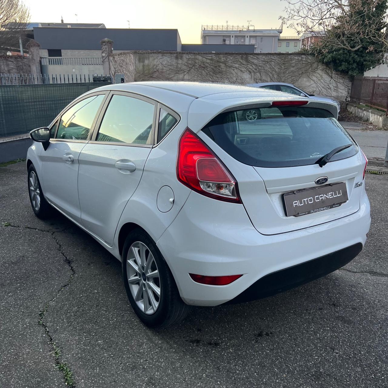 Ford Fiesta 1.5 TDCi 75CV 5 porte Titanium