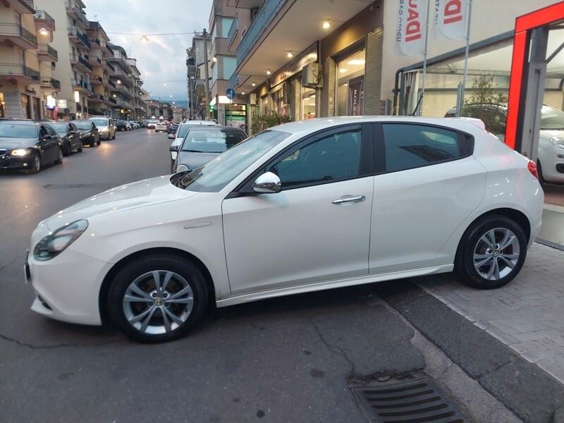 Alfa Romeo Giulietta 1.6 JTDm-2 105 CV Exclusive