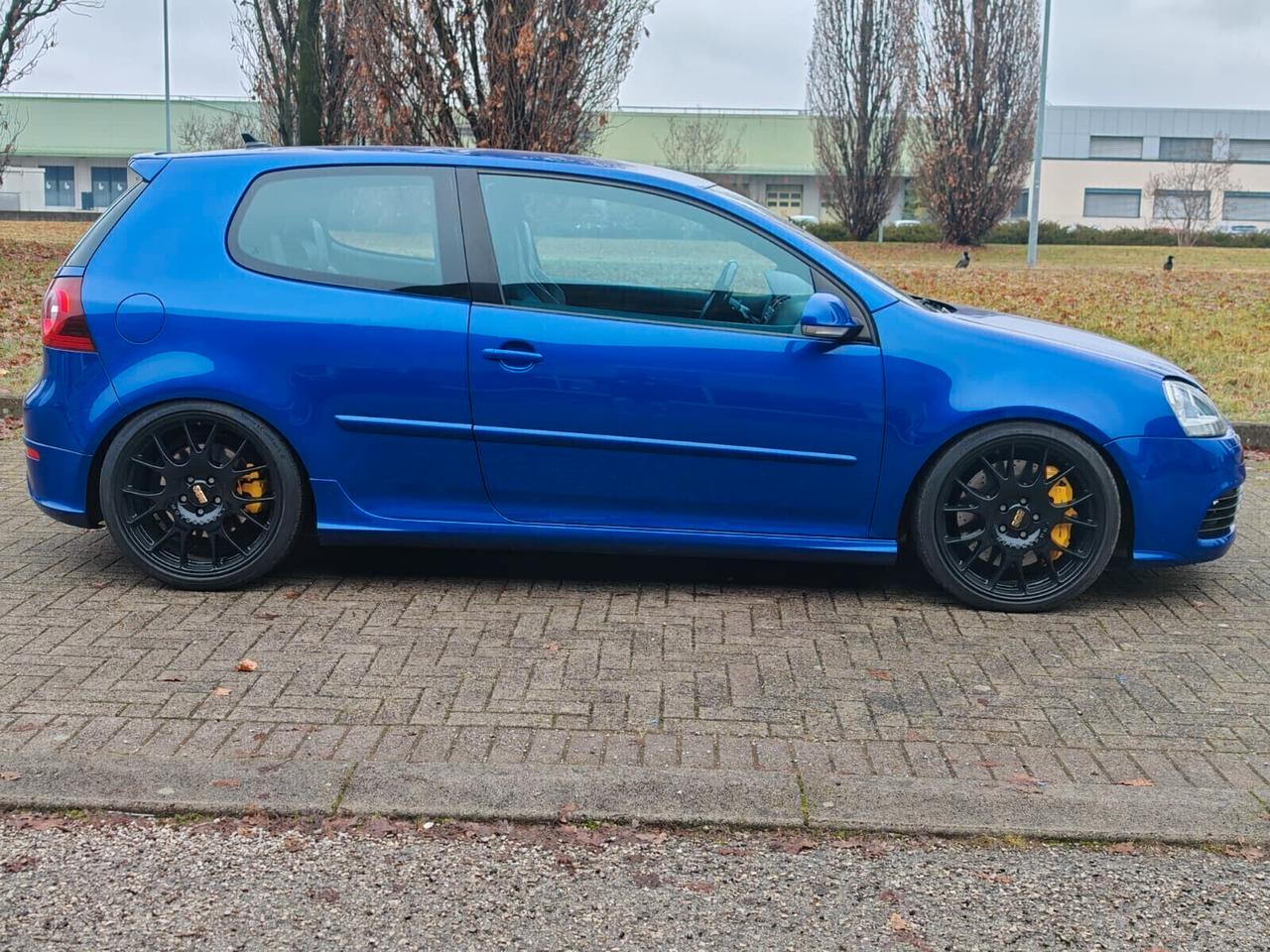 Volkswagen Golf 3.2 VR6 4mot. 3p. DSG R32