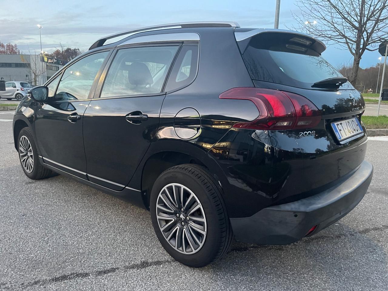 Peugeot 2008 PureTech 82 Allure*Neopatentati*Solo 61000km*