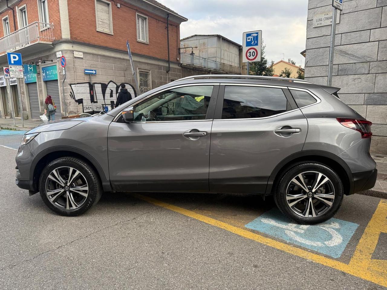Nissan Qashqai Acenta Premium 1.3 DIG-T #5629