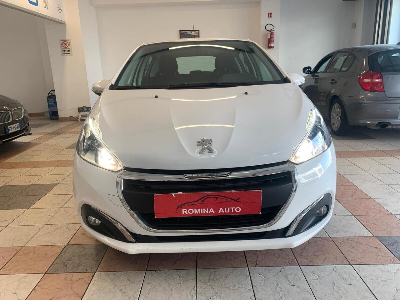 Peugeot 208 PureTech 82 5 porte Allure