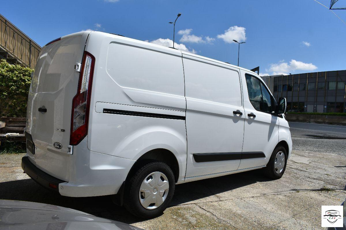 FORD TRANIT CUSTOM 170 CV L1 H1 HYBRID
