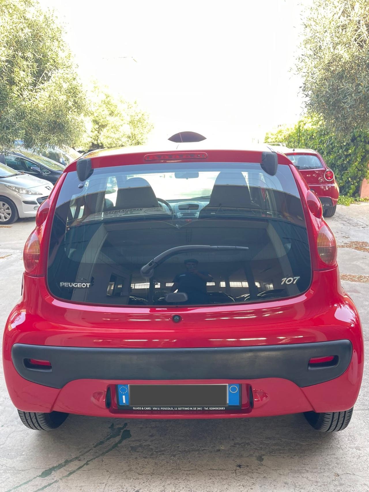 Peugeot 107 1.0 68CV 5p. Sweet Years
