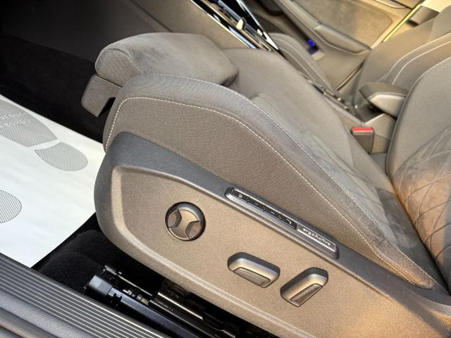 VOLKSWAGEN Golf 2.0 TDI DSG SCR Sport FARI FULL LED-LUCI AMBIENTE