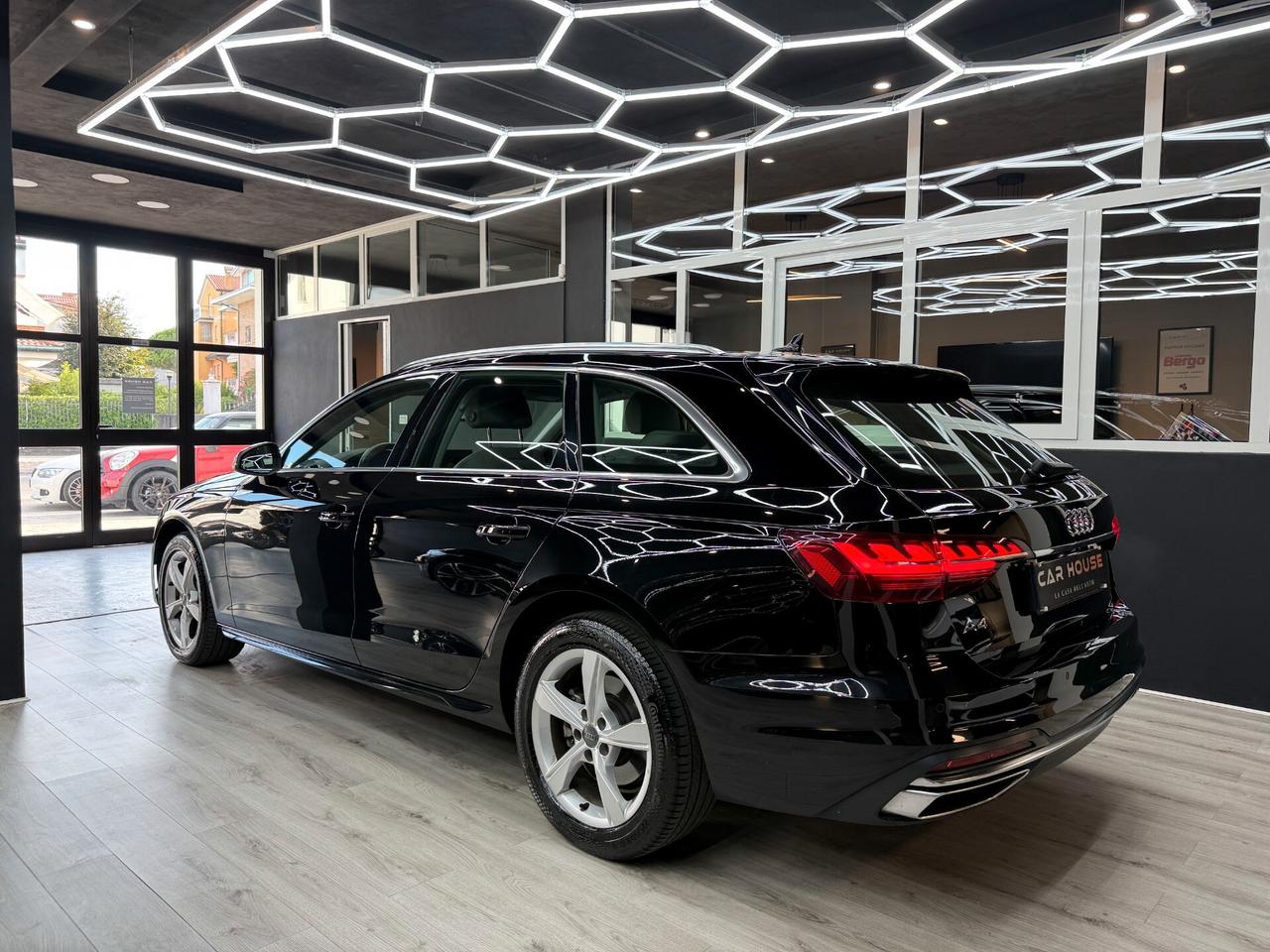 Audi A4 2.0 40 TDI 190 CV SPORT STRONIC