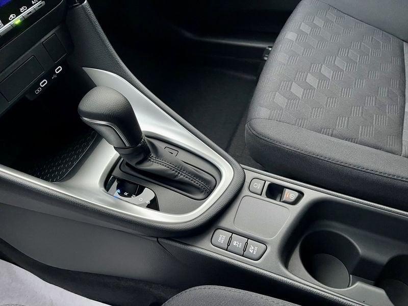 Toyota Yaris 1.5h Active - NUOVO