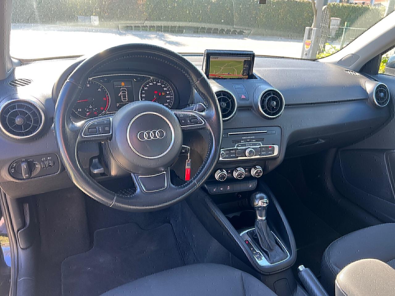 Audi A1 1.4TDI 90CV S-tronic Metal plus-2016