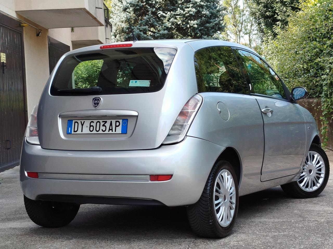 Lancia Ypsilon 1.2 BENZINA 60cv / 35.900km