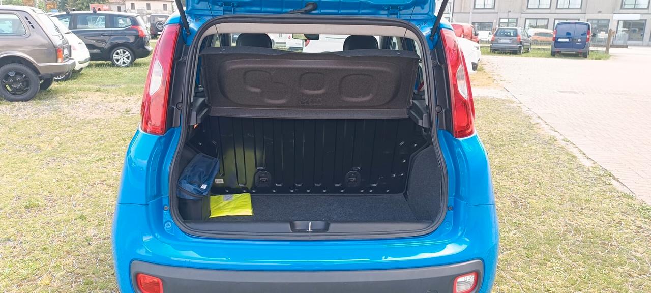 Fiat Panda 1.2 EasyPower Pandazzurri B/GPL