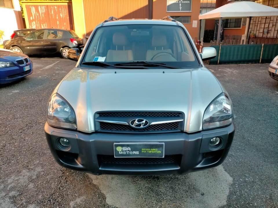 Hyundai Tucson 2.0 crdi 4 wd UNIC. PROPR.