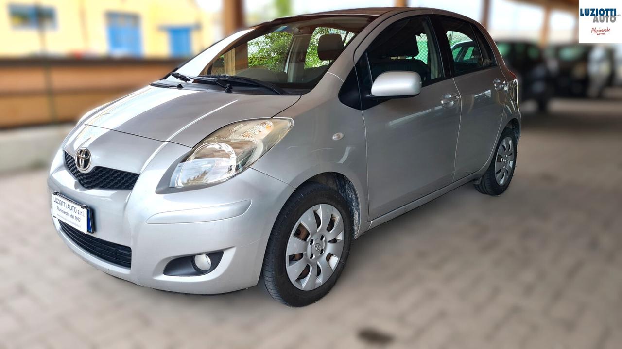 Toyota Yaris 1.0 5P. SOL