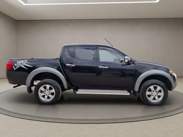 MITSUBISHI L200 2.5 DI-D/136CV Club Cab Invite