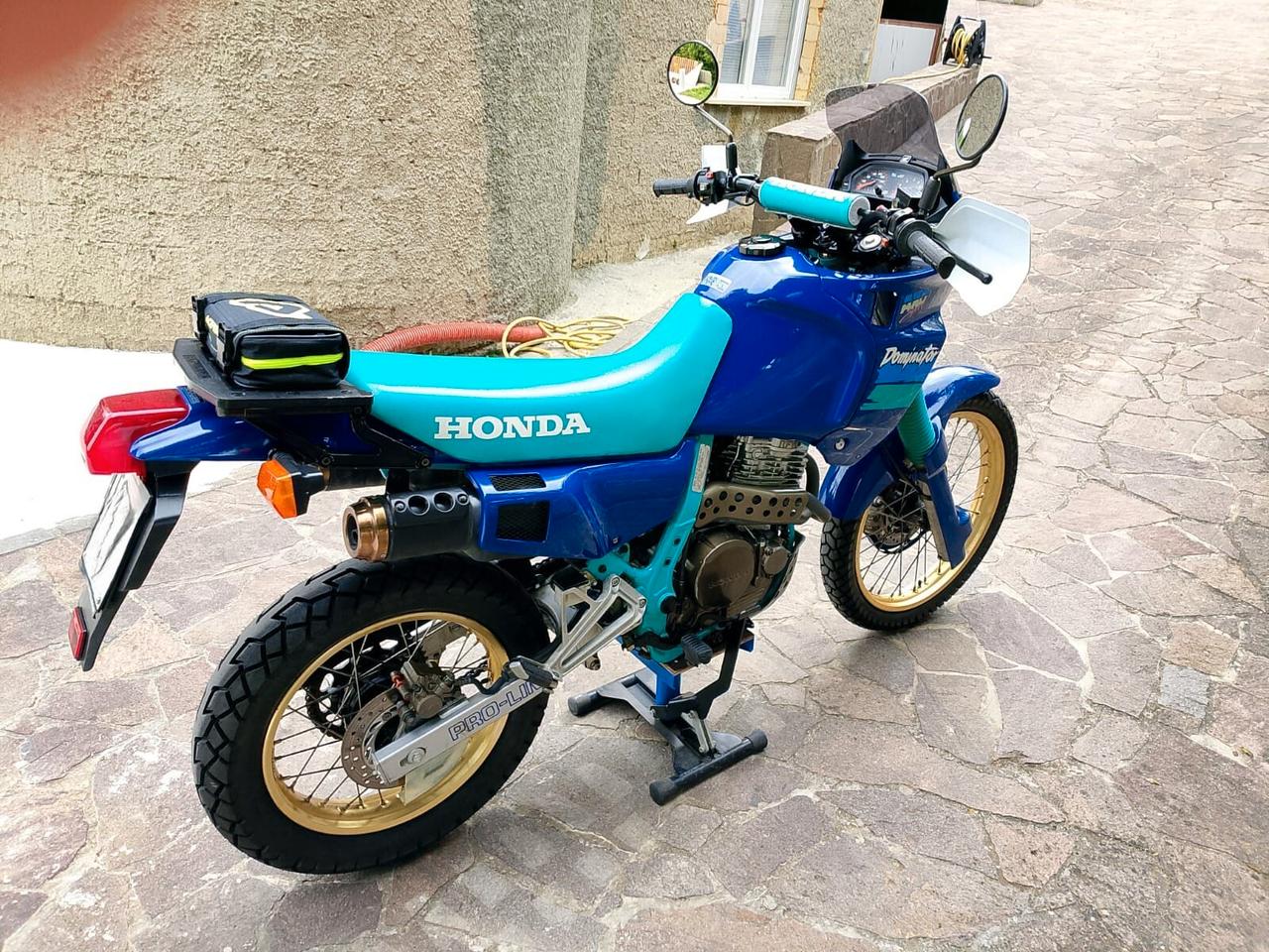 Honda NX 650 Dominator