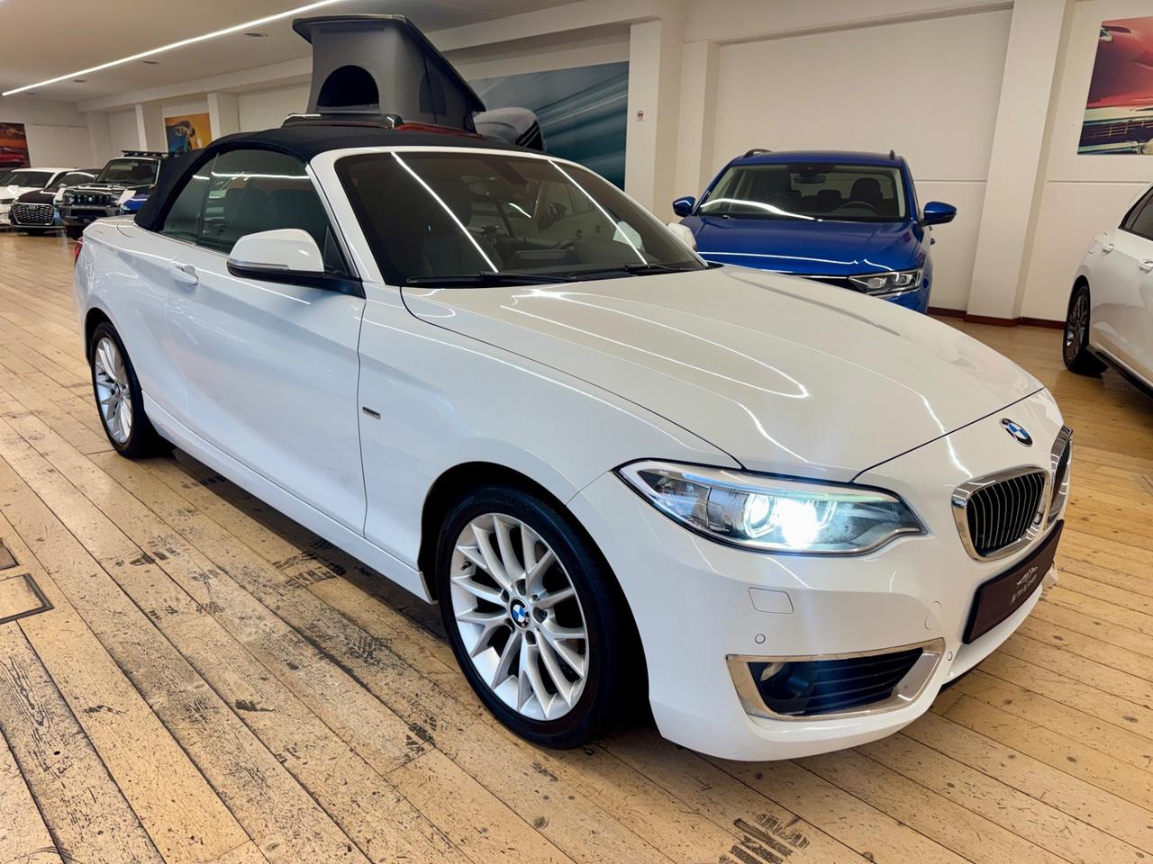 Bmw 220 220i Cabrio LUXURY SPORT