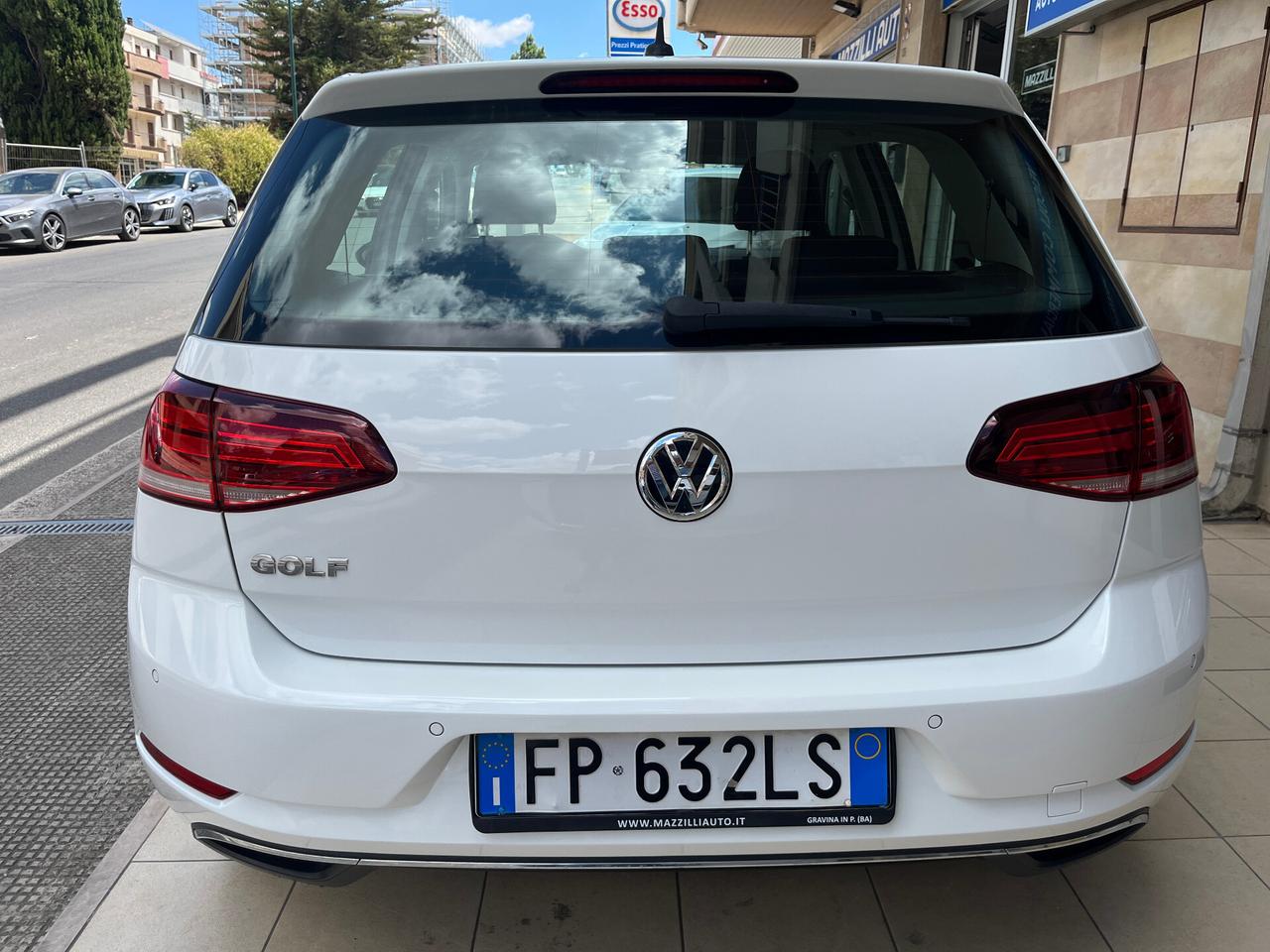 Volkswagen Golf 1.0 TSI 110 CV 5p.