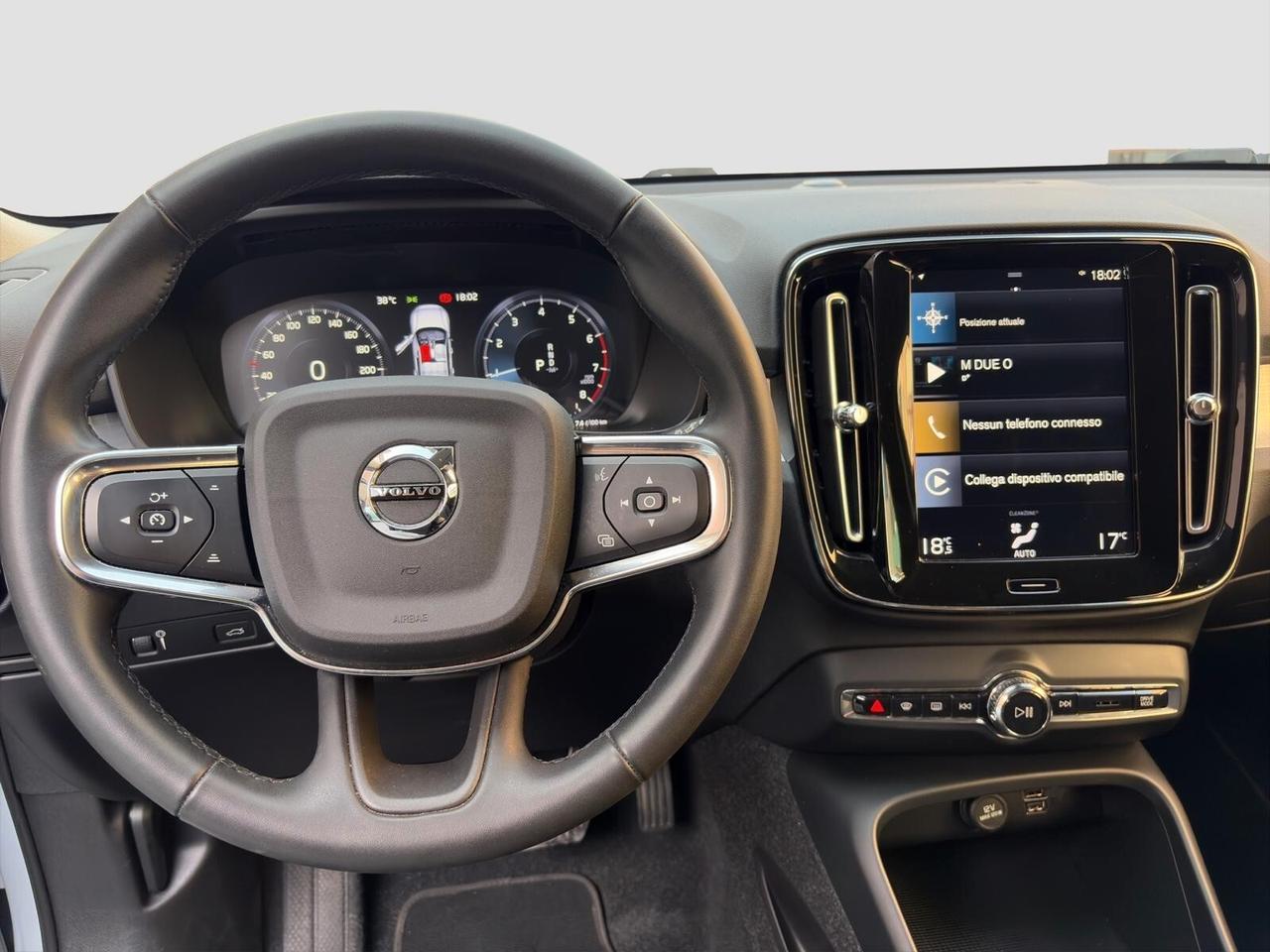 Volvo XC40 T3 Momentum Pro Automatico