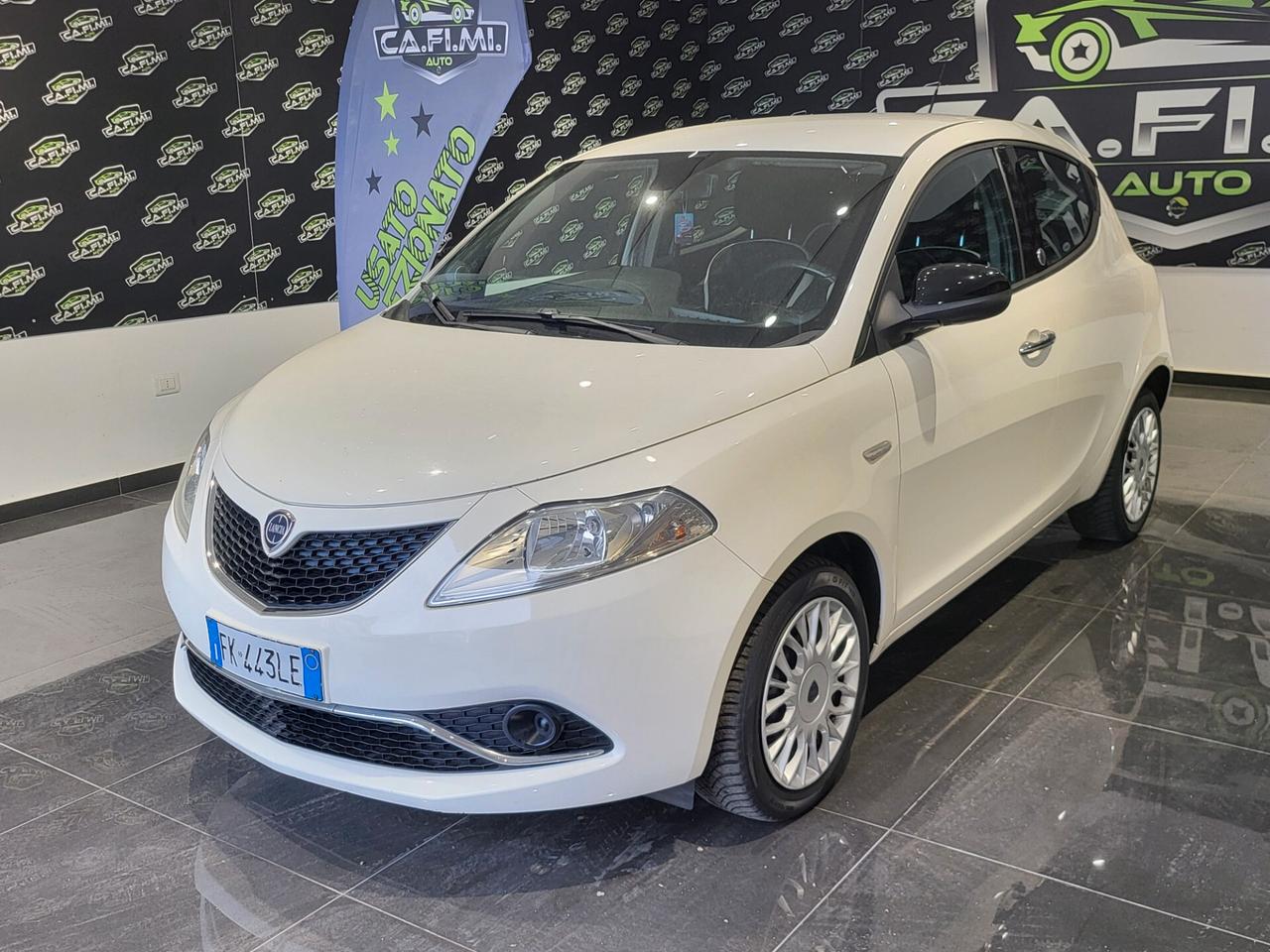 Lancia Ypsilon - 2017 1.2 69 CV GPL Ecochic Gold