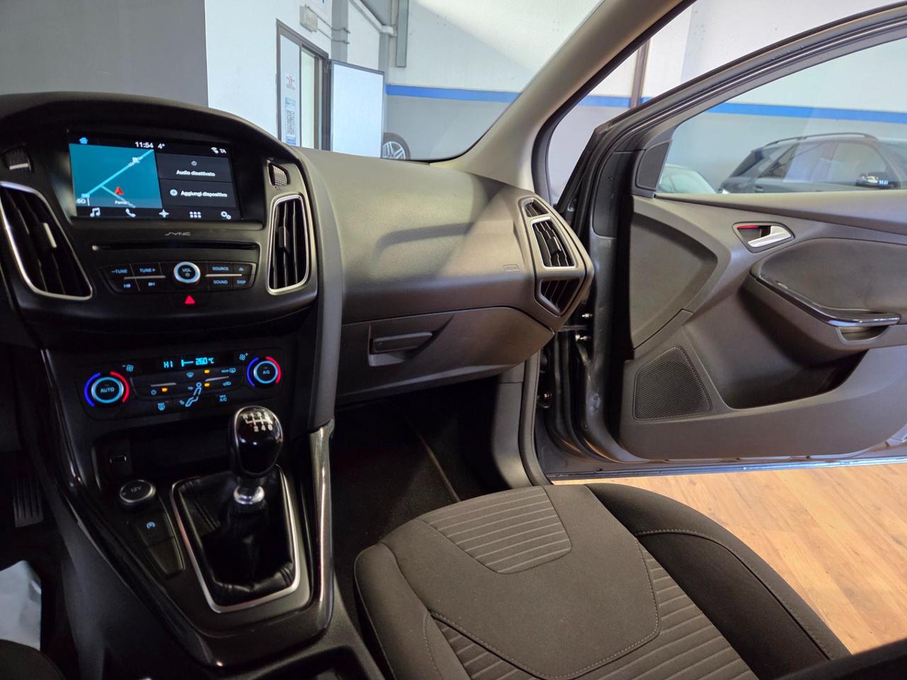 Ford Focus Station Wagon Focus SW 1.5 tdci Titanium Business s&s 120cv