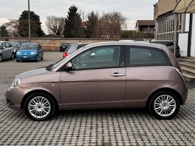 Lancia Ypsilon 1.2 Platino