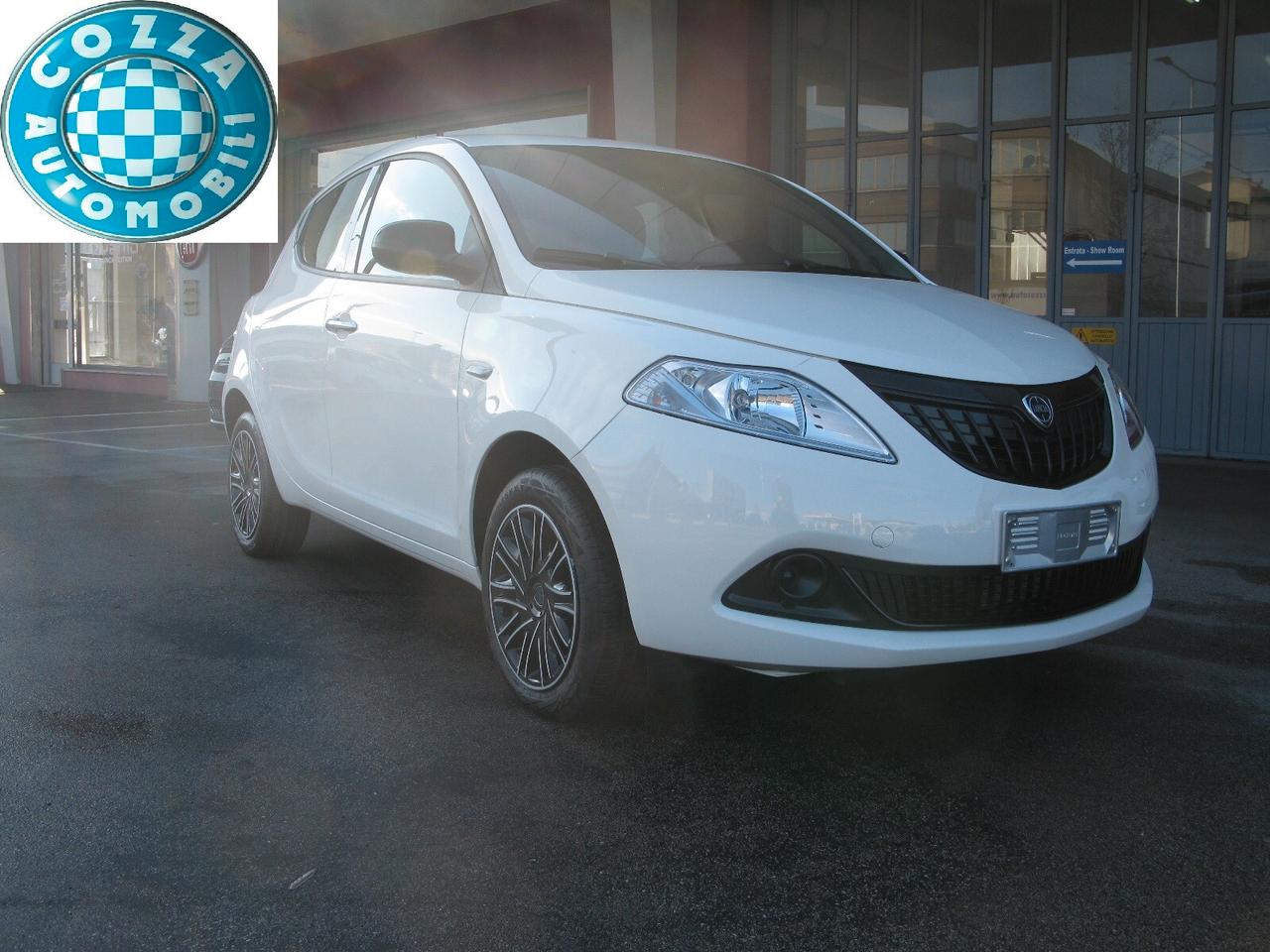 Lancia Ypsilon 1.0 FireFly 5 porte S&S Hybrid Oro