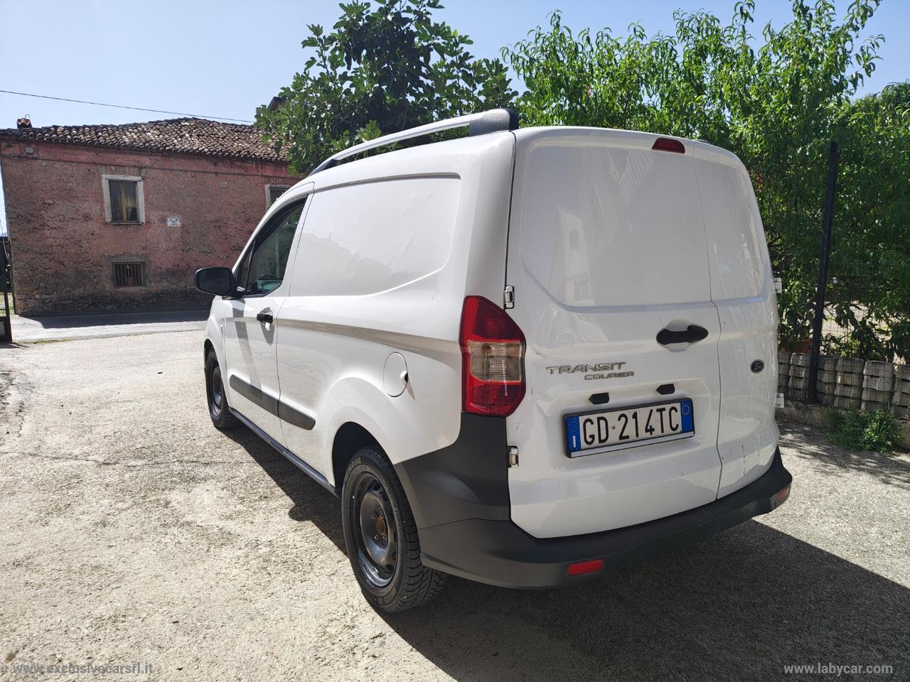 Transit Courier 1.5 TDCi 75CV Van Entry