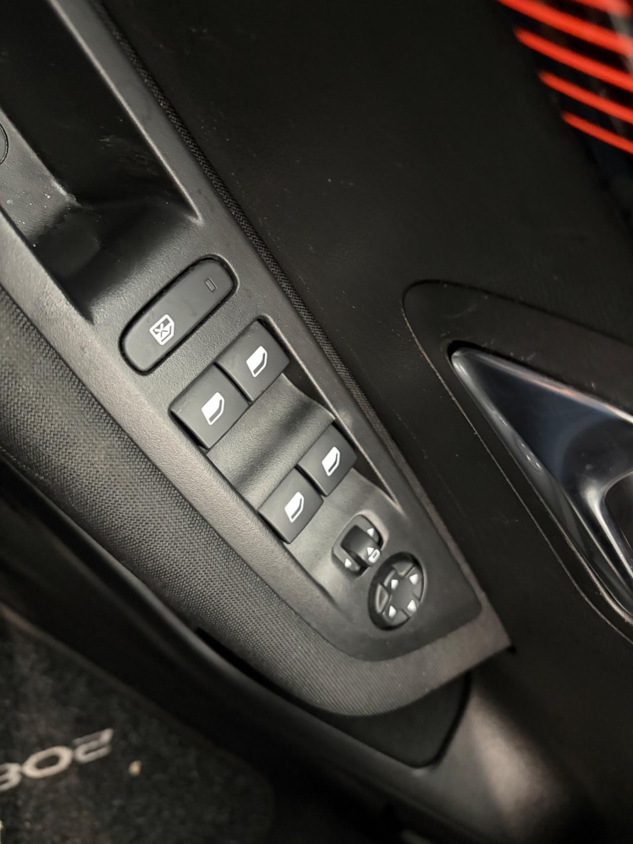 Peugeot 208 BlueHDi 100 Stop&Start 5 porte Active