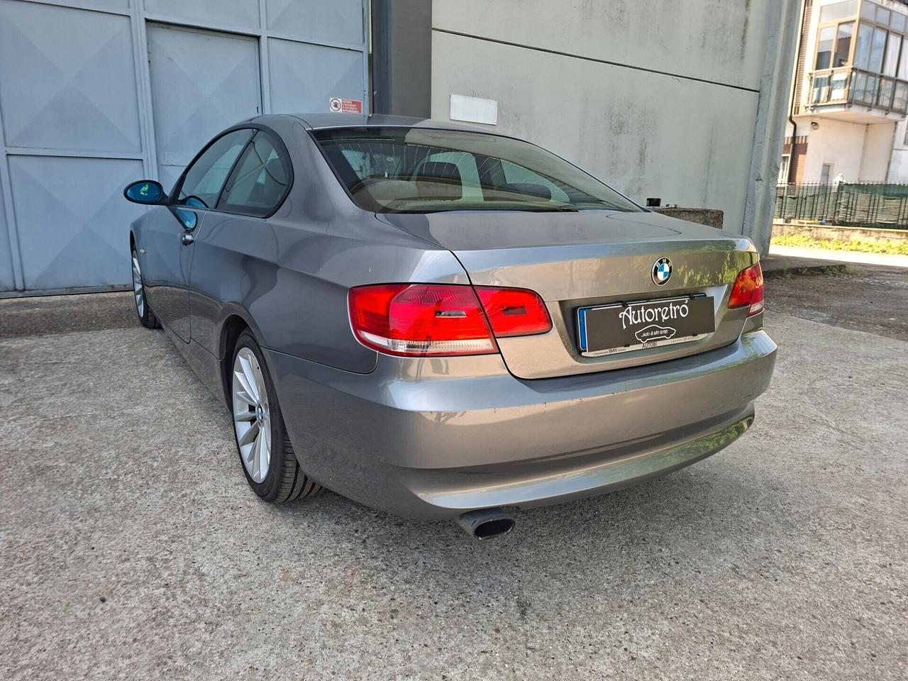 BMW 320i coupé E92 170 cv