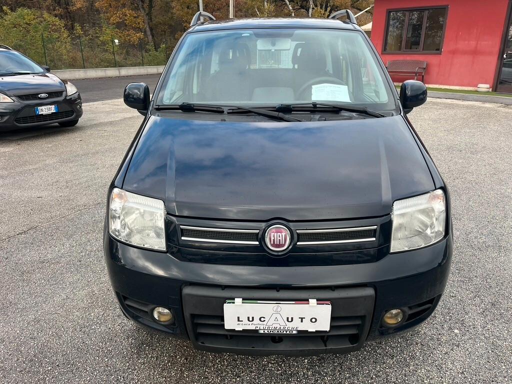 Fiat Panda 1.3 MJT 16V DPF 4x4 Climbing