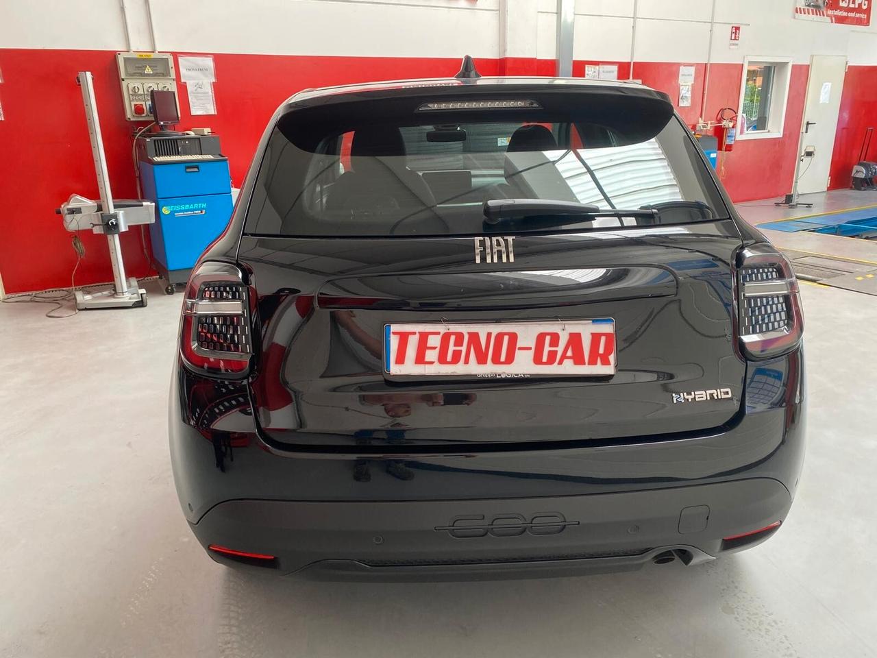 Fiat 600 Hybrid 100 CV DCT MHEV La Prima
