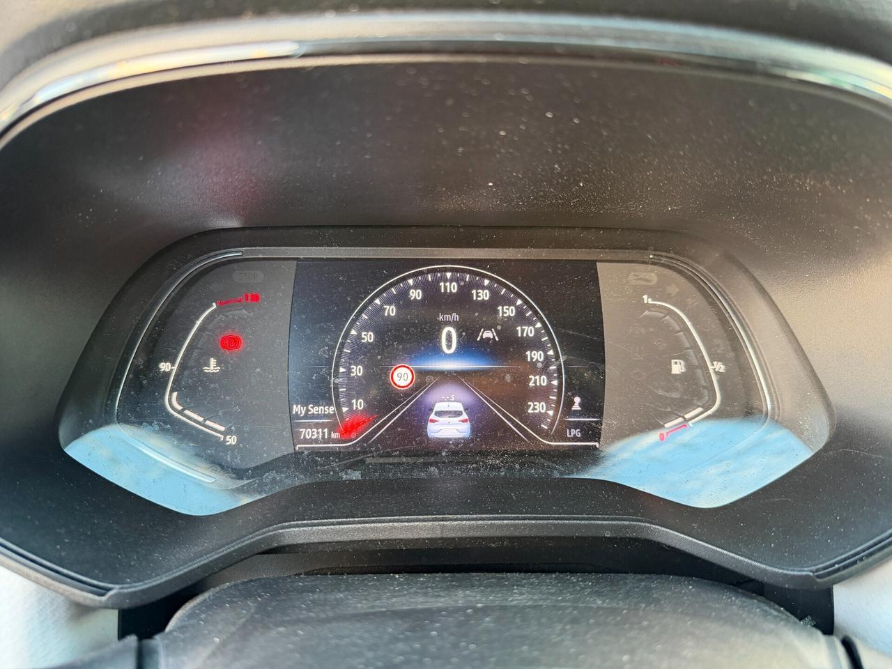 RENAULT CLIO 2023 1.0 BENZINA/GPL 101 CV *SINISTRATA