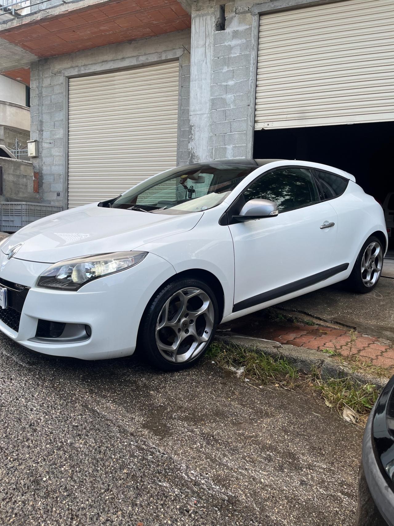 Renault Megane Mégane Coupé 1.5 dCi 110CV EDC GT Line