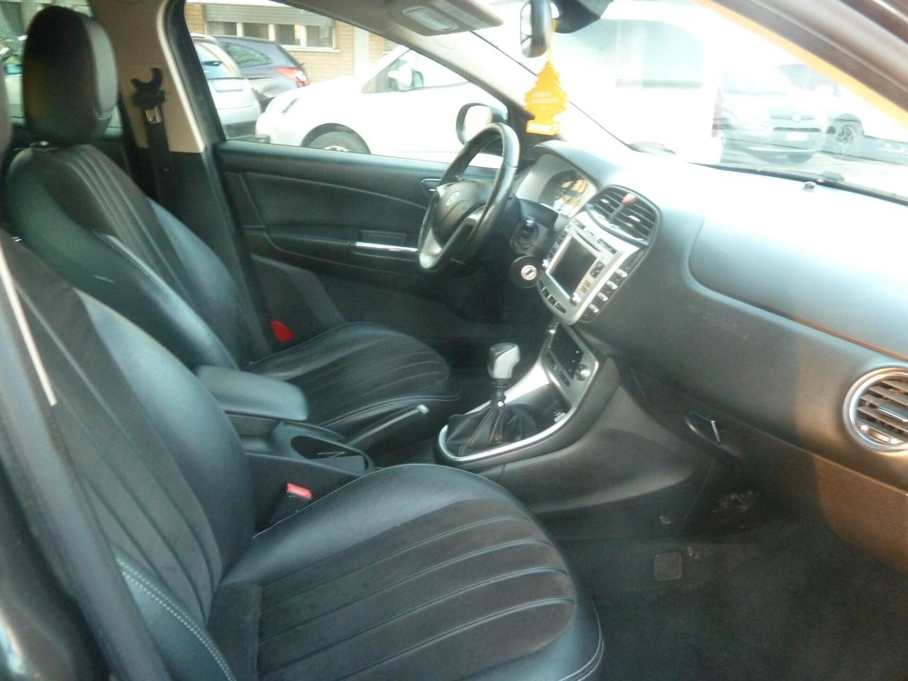 Lancia Delta 1.6 MJT DPF Gold