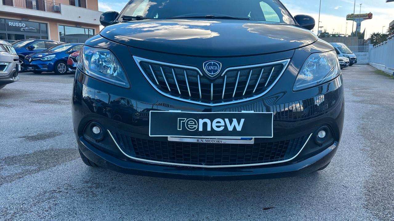 Lancia Ypsilon 1.0 FireFly 5 porte S&S Hybrid Gold Plus