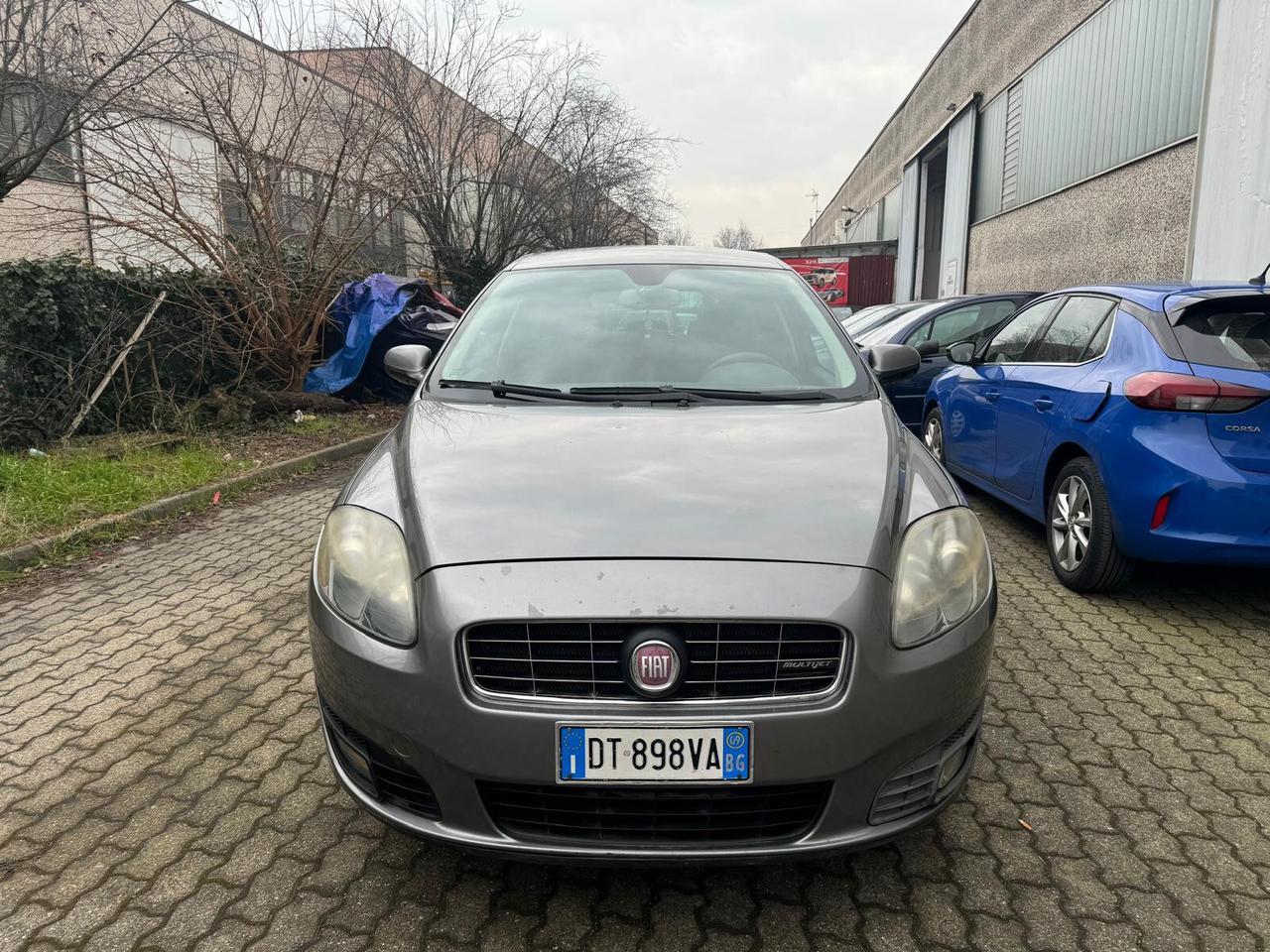 Fiat Croma 1.9 Multijet Active