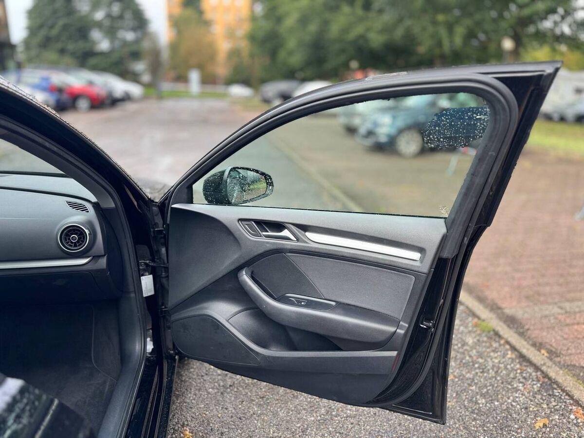 Audi A3 Sportback A3 SB 30 1.0 tfsi Business 116cv my19