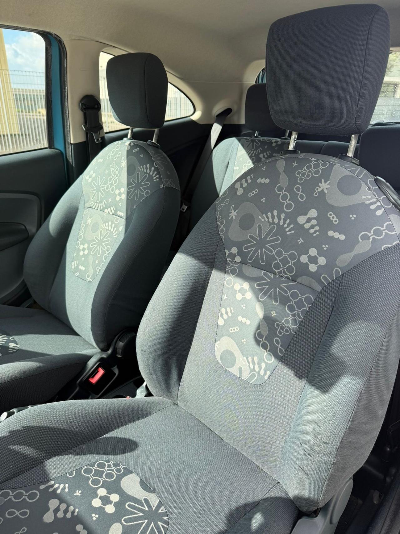 Ford Ka 1.3 TDCi 75CV Titanium