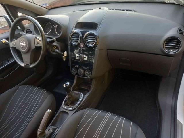 OPEL Corsa 1.2 3 porte Sport NEOPATENTATI