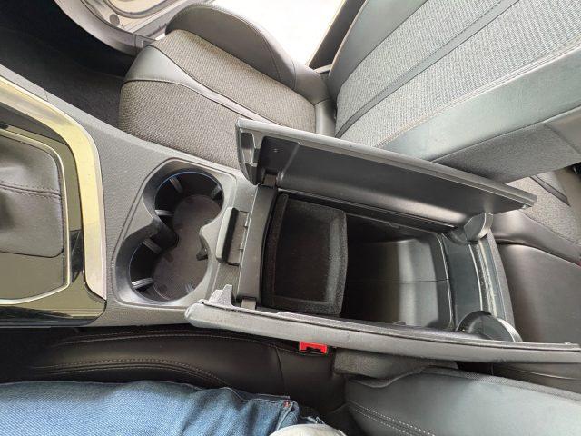 PEUGEOT 3008 PureTech 130 Allure POCHI CHILOMETRI TENUTA BENE