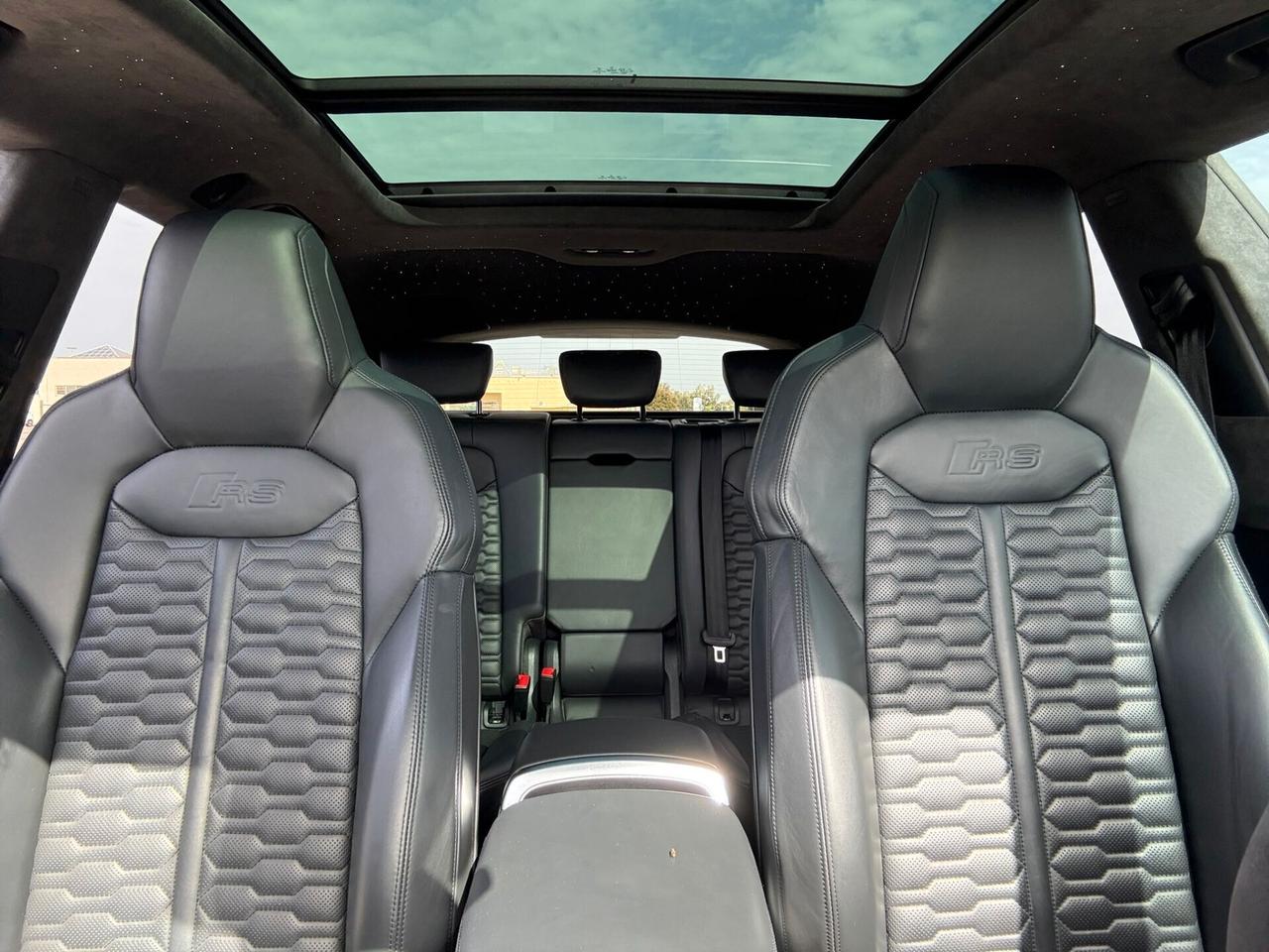 Audi Q8 RS TFSI V8 quattro tiptronic