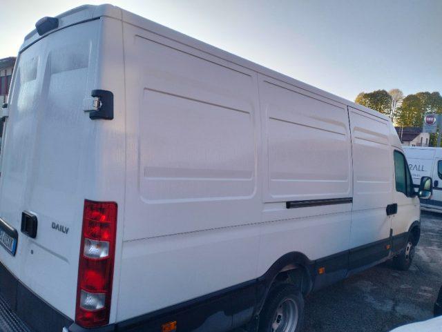 IVECO Daily 35C15V 3.0 HPT PLM-TM-RG Furgone