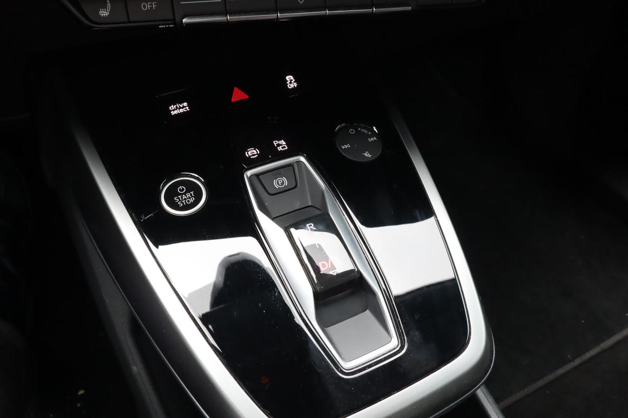 Audi Q4 45 e-tron 286 CV LED Camera ACC
