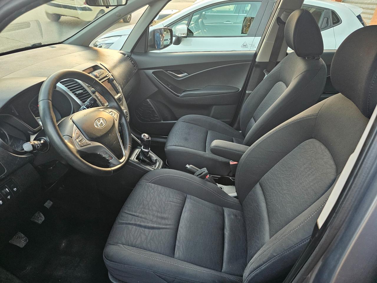 HYUNDAI IX 20 1.4 CRDI 90CV COMFORT