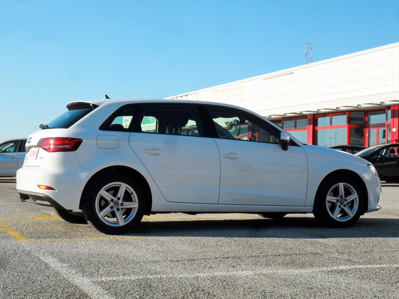 Audi A3 SPB 30 TDI Business